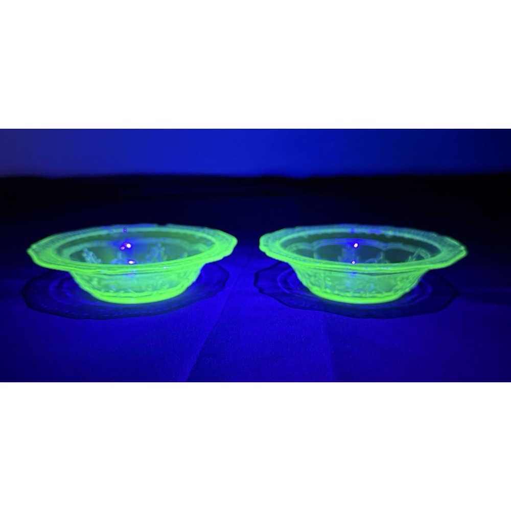 Hocking Glass Princess Bowls 2pc 5in Green Uranium Depression Glass Scalloped